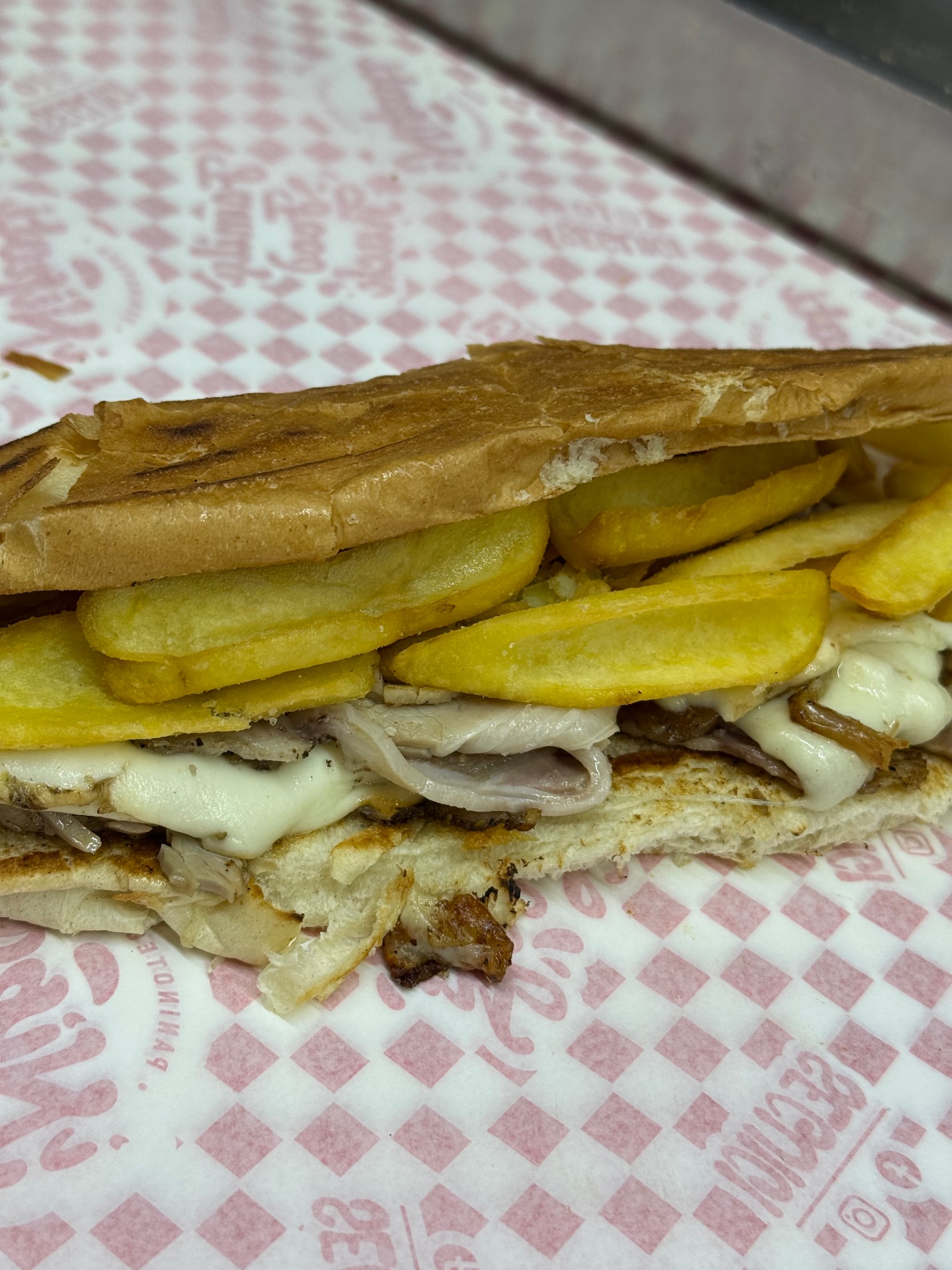 Porchetta — Provola · Patatine Fritte